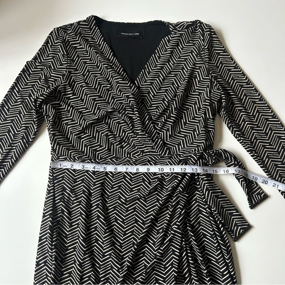 Black and White Faux Wrap Dress - Picture 6 of 10
